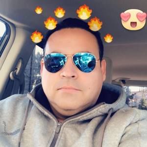 Meet your Posher, Cesar